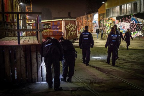 DEU Germany Germany Berlin scene on the RAW site in Berlin-Friedrichsain. Police tour