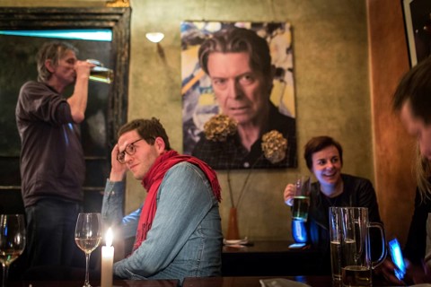 DEU Germany Germany Berlin David Bowie birthday party at 'Das neue Ufer' with karaoke songs and