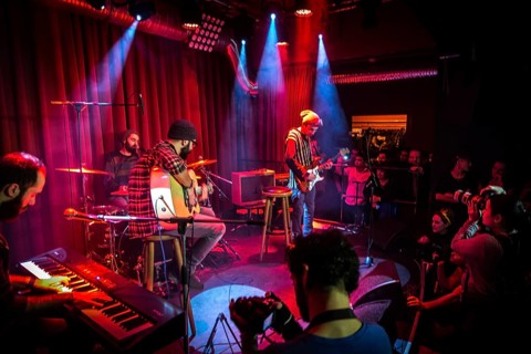 DEU Germany Germany Berlin Performance of the Syrian band Khebez Dawle in a private club