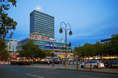 Europa-Center with Mercedes Star in the evening, Budapester Straße, Charlottenburg, Berlin, Germany