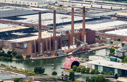 Volkswagen plant Wolfsburg with cogeneration plant VW Südstraße, Lower Saxony, Germany, Europe,