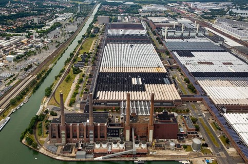 Volkswagen plant Wolfsburg with cogeneration plant VW Südstraße, Lower Saxony, Germany, Europe,