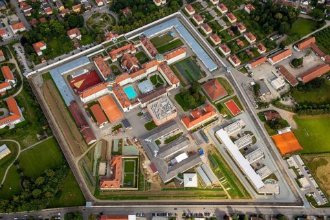 JVA Straubing Justzvollzug Bayern, prison Straubing with inner courtyard and swimming pool,