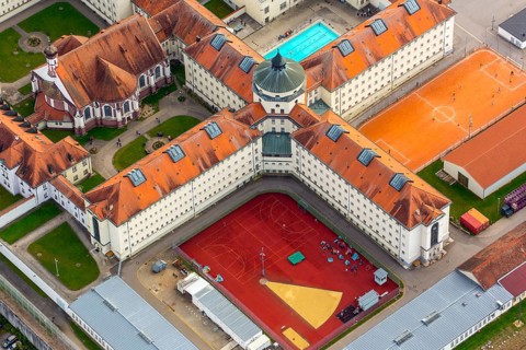 JVA Straubing Justzvollzug Bayern, prison Straubing with inner courtyard and swimming pool,