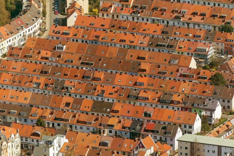 Rows of houses in the Findorff district, rented flats, multi-storey flats, red tiled roofs, attic
