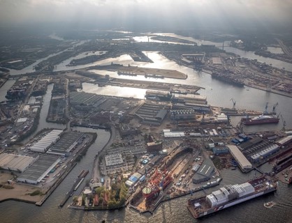 Hamburg harbour, Blohm + Voss shipyard, oil production ship on speech, Petrojarl Banff, Hamburg,