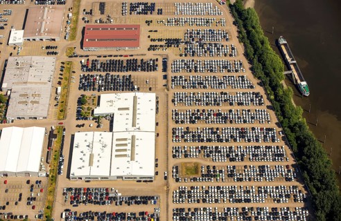 BLG AutoTerminal Hamburg, car loading in Hamburg harbour, car dump, Hamburg harbour, Elbe, Hamburg,
