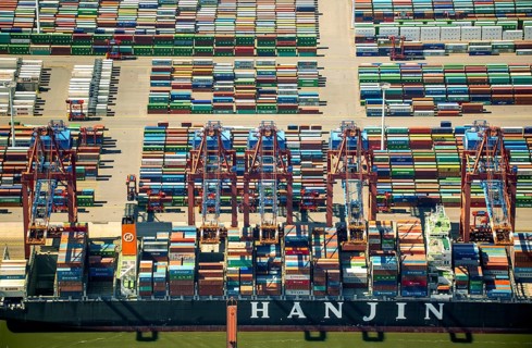 Hanjin container ship, container loading, container gantry cranes, container cranes, container