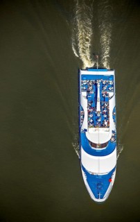 Harbour tour excursion ship, container loading, container gantry cranes, container cranes,