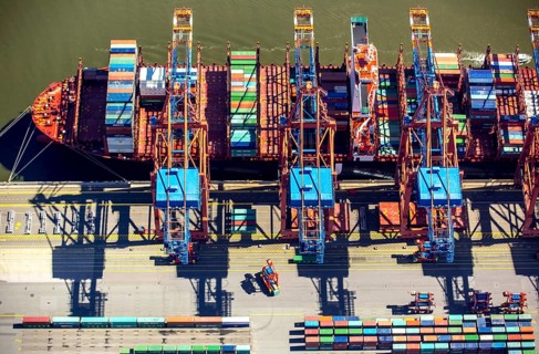 Hanjin container ship, container loading, container gantry cranes, container cranes, container