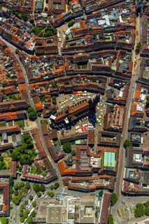 Freiburg Minster with market square, Freiburg im Breisgau, Breisgau, Baden-Württemberg, Germany,
