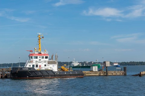 Saatsee in the harbor, multi-purpose ship of the Kiel Canal Waterways and Shipping Authority. Ships