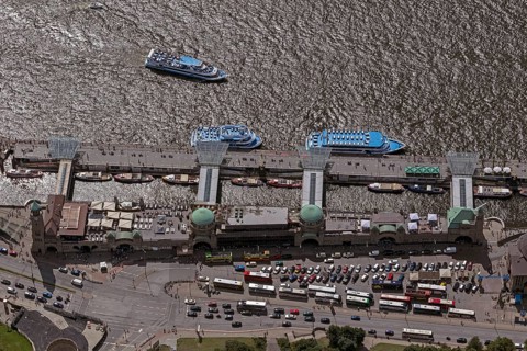 St.Pauli, Landungsbrücken an der Elbe, Entrance Alter Elbtunnel, Captain Prüsse, Hamburg harbour,