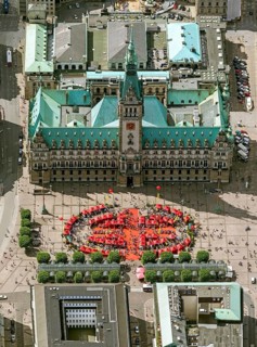 Hamburg City Hall, The Parliament of the Free and Hanseatic City of Hamburg, red pavilions in front