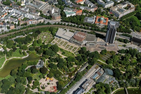 Congress Centrum Hamburg, Planten un Blomen from CCH, The Radison-SAS Hotel - Hamburg's highest