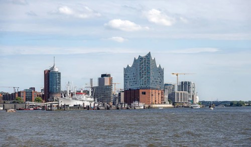 View across the Elbe to modern HafenCity buildings, Elbphilharmonie and Columbushaus, Hamburg,
