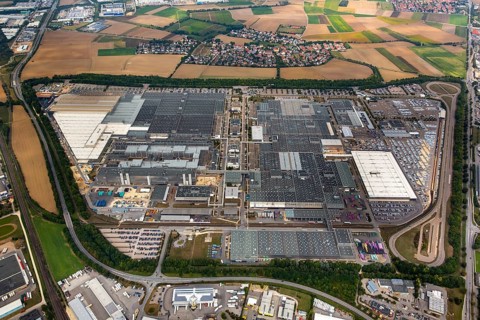 BMW plant regensburg, automotive plant, car factory, Bayrische Motorenwerke Fabrik Regensburg,