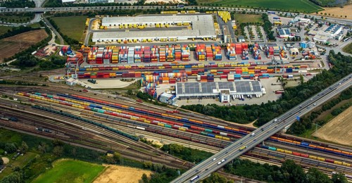 Container terminal Regensburg, transhipment station Regensburg, container gantry cranes, logistics,