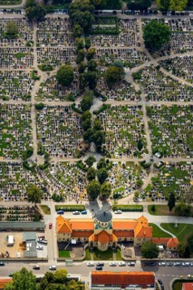 Cemetery Regensburg, Upper Catholic Cemetery Regensburg, row graves, military graves, Regensburg,