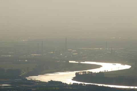 Remagen Rhine backlight industry chemical plant Bayer plant Bayer-Leverkusen Bayer Leverkusen haze