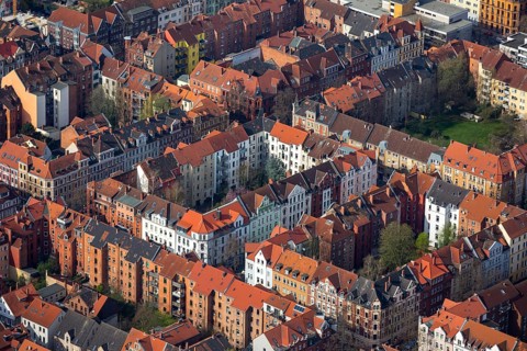 Linden-Nord district, perimeter block development, rivers Linum grandiflorum and Ihme, red tiled