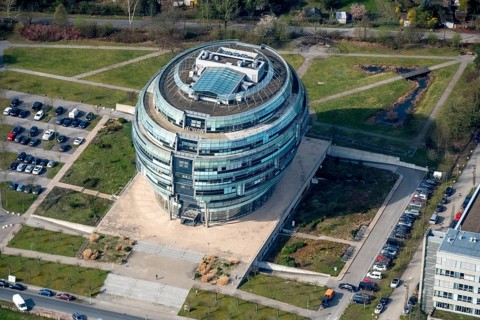 Office tower Heise headquarters in Hanover in spherical shape, Heise Medien GmbH & Co KG, Heise