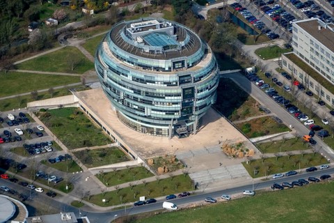 Office tower Heise headquarters in Hanover in spherical shape, Heise Medien GmbH & Co KG, Heise
