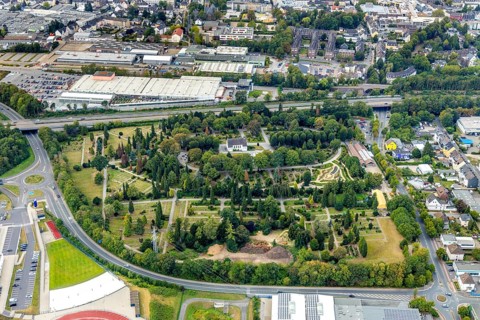 Aerial view, Protestant cemetery centre, Röttgen, Velbert, Ruhr area, North Rhine-Westphalia,