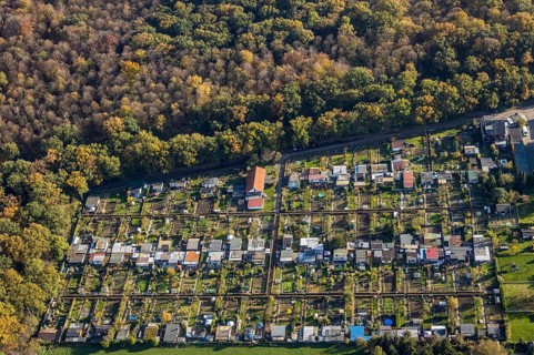 Aerial view, Gartenbauverein Bergmannslust e.V., Möllen, Voerde, Ruhr area, North Rhine-Westphalia,