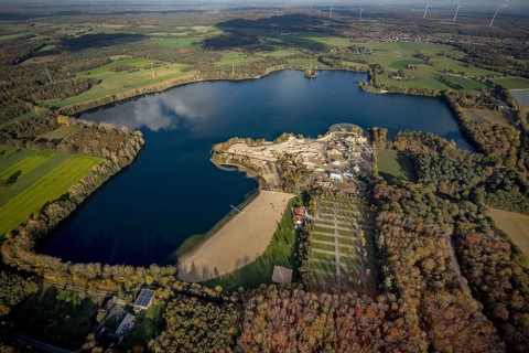 Aerial view, Tenderingssee, lido, gravel works, Möllen, Voerde, Ruhr area, North Rhine-Westphalia,