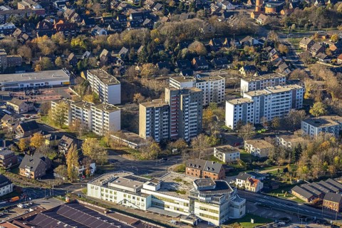 Aerial view, Heinrich-Trox-Platz, high-rise buildings Vluyner Nordring, Humboldtstraße, Vluyn,