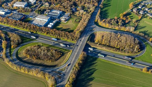 Aerial view, motorway A40, junction Neukirchen-Vluyn, commercial area Lintorfer Straße, Neukirchen,