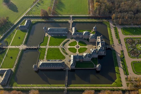 Nordkirchen Palace, Westphalian Versailles, Nordlirchen Palace, 18th century manor house in the
