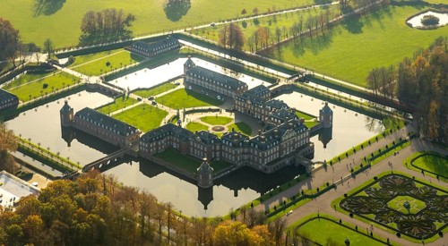 Nordkirchen Palace, Westphalian Versailles, Nordlirchen Palace, 18th century manor house in