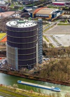 Aerial view, gasometer, repainting, rust protection, event location, former gas storage,