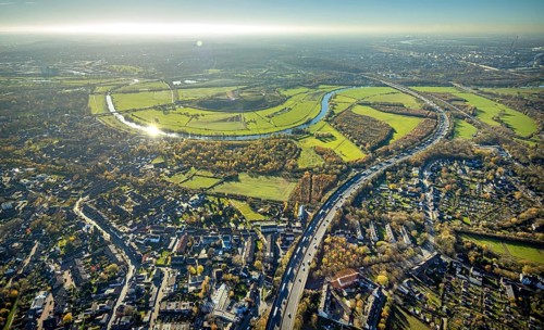 Aerial view, Styrumer Ruhrbogen, Ruhrwiesen, landfill Kolkerhofweg, city triangle