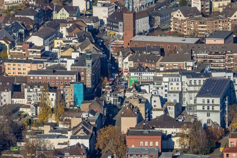 Aerial view, catholic church St. Clemens, Grosser Markt, market stalls, Sterkrade Mitte,