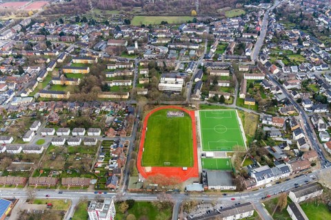 Aerial photo, housing estate Knappenviertel, football pitch Fritz-Collet-Anlage,