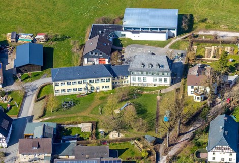 Aerial photo, Catholic primary school Helleferld, Hellefeld, Sundern, Sauerland, North