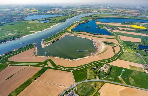 Aerial view, river Rhine, excavation lakes Bislicher Ley, Roosenhofsee, Grindsee, wind turbines,