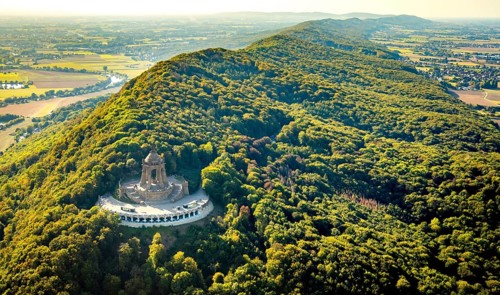 Aerial photograph, Kaiser Wilhelm Monument, Barkhausen, Porta Westfalica, OWL, Ostwestfalen-Lippe,