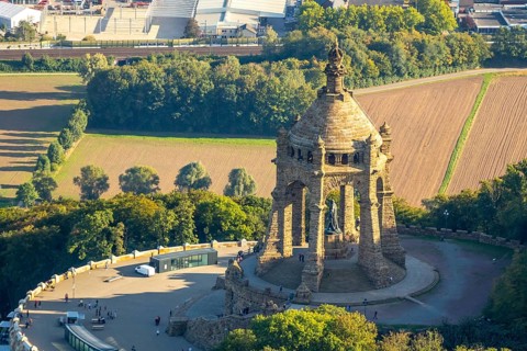 Aerial photograph, Kaiser Wilhelm Monument, Barkhausen, Porta Westfalica, OWL, Ostwestfalen-Lippe,