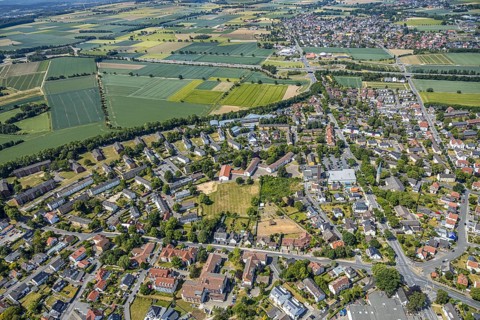 Aerial view, overview area between Westuffler Weg / Unnaer Straße / Lindenallee, Norbert-Schule,