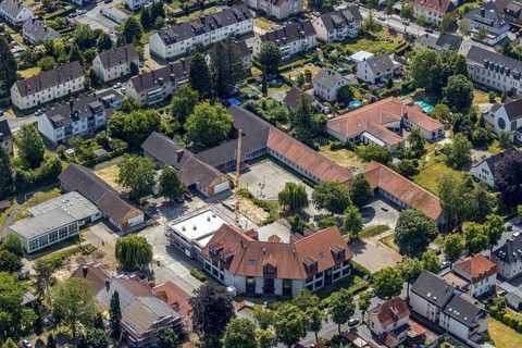 Aerial view, refurbishment and new construction for the Petri primary school, Werl, Soester Börde,