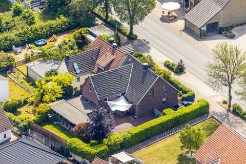 Aerial view, residential building at Westönner Straße 21, Westönnen, Werl, Soester Börde, North