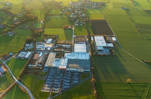 Aerial view, Processionsweg industrial estate, Möbel Turflon, car parks, Werl, North