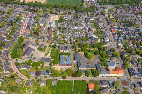 Aerial view, city centre view, registry office at roundabout, former district court Rees, former