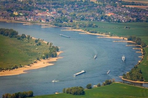 Aerial view, river Rhine, Rheinaue, Reeser Schanz landscape conservation area, shipping, cargo