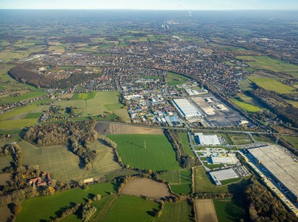 Aerial view, former Ikea Europal warehouse in the industrial estate Abriß, Euziel, Wahrbrink,