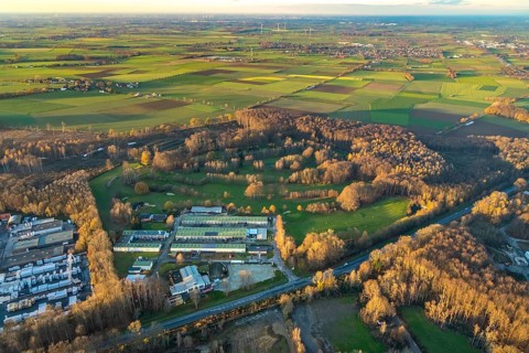 Aerial photo, Westerhaar industrial estate, TÜV NORD inspection centre Wickede Werl, golf course